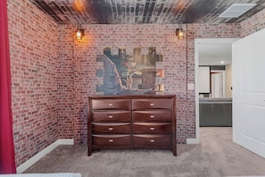 Step into a Realm of Magic and Wonder: Immerse Yourself in the Enchantment of the Wizard-Themed Bedroom, Where Every Detail Speaks of Mystical Adventure and Imagination. - Incredible 9BR! Private Pool+Theme Rooms+Game Room (Kissimmee)