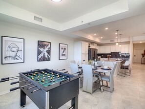 Spielezimmer
