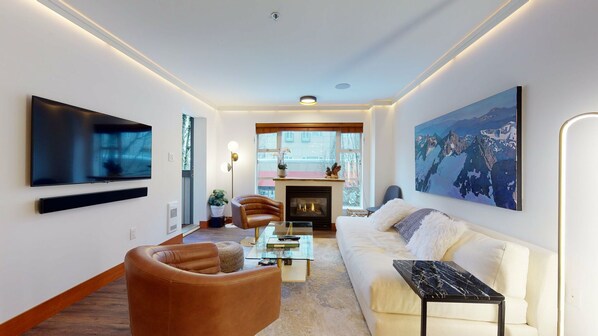 TV, fireplace, stereo