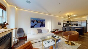 TV, fireplace, stereo