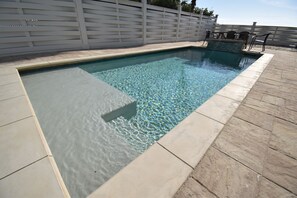 Beheizter Pool