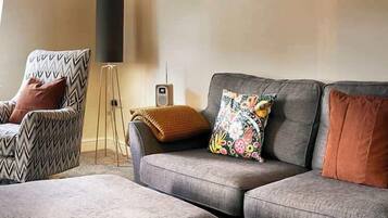 TV, DVD player, offices