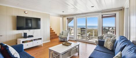 Fernseher, Tischfußball