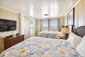 7 bedrooms, WiFi, bed sheets