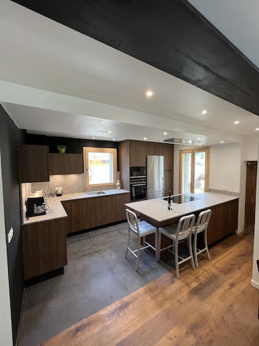 Maison Savoyarde des Années 30 Rénovation Récente