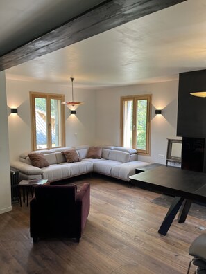 TV connectée, cheminée