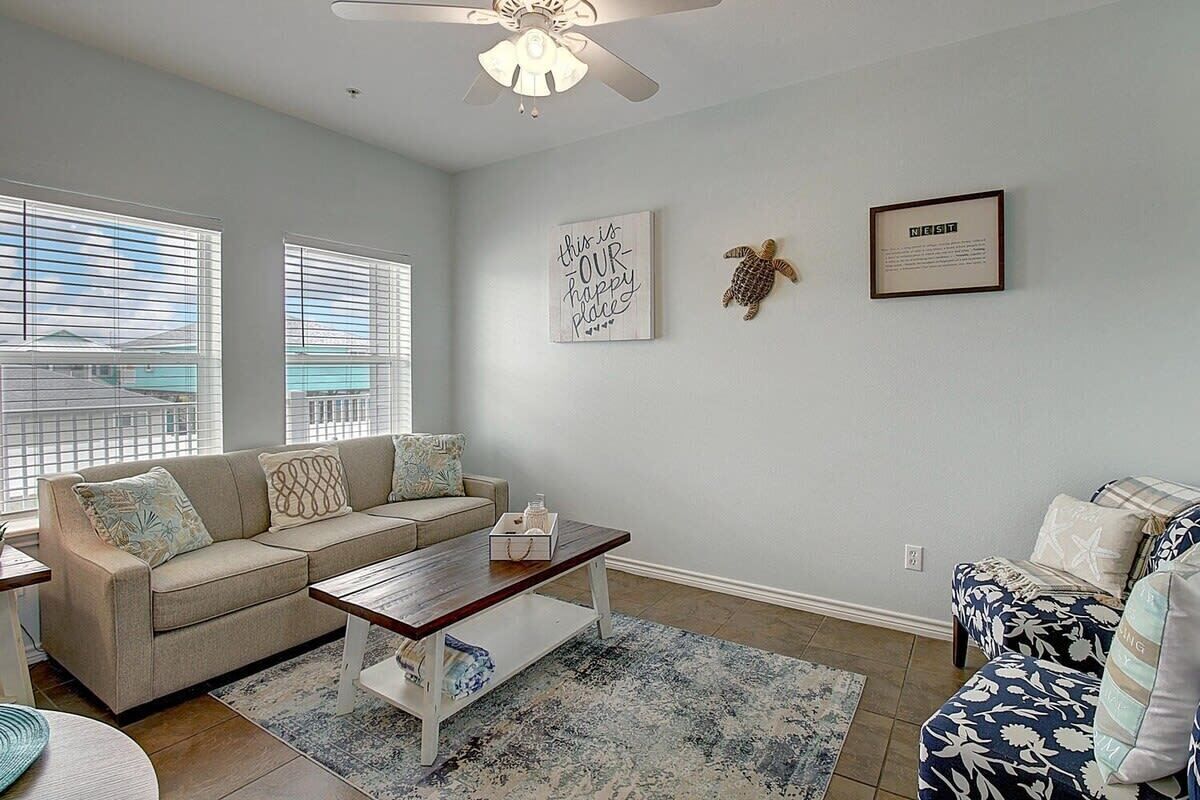 Lei  Away: Pool, Grills, Boat Parking, Pet Friendly