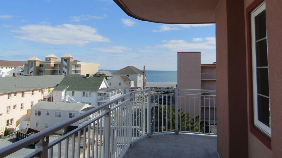 Americana Princess Suites and Condos