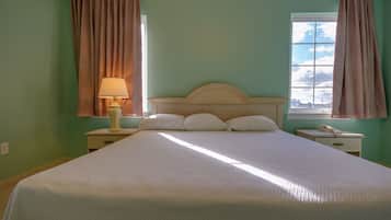 Traditional Condo | 3 bedrooms, individually decorated, individually furnished, desk