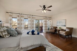 4 habitaciones, tabla de planchar con plancha, wifi y ropa de cama