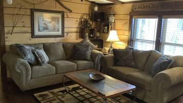 Télévision, cheminée