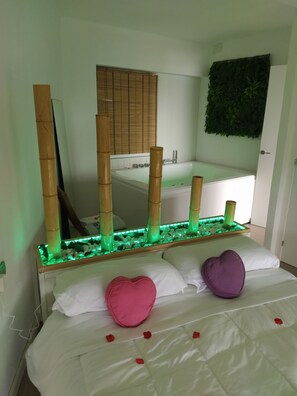 1 chambre, fer et planche à repasser, Wi-Fi, literie fournie