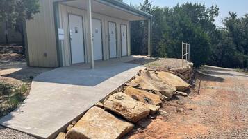 Enceinte de lâhĂ©bergement