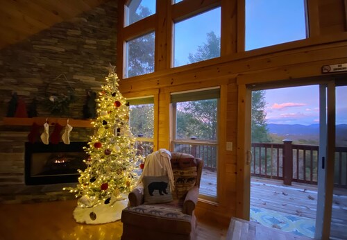 Sky Haven: Luxury Sunrise Views & Peaceful Seclusion near Cades Cove