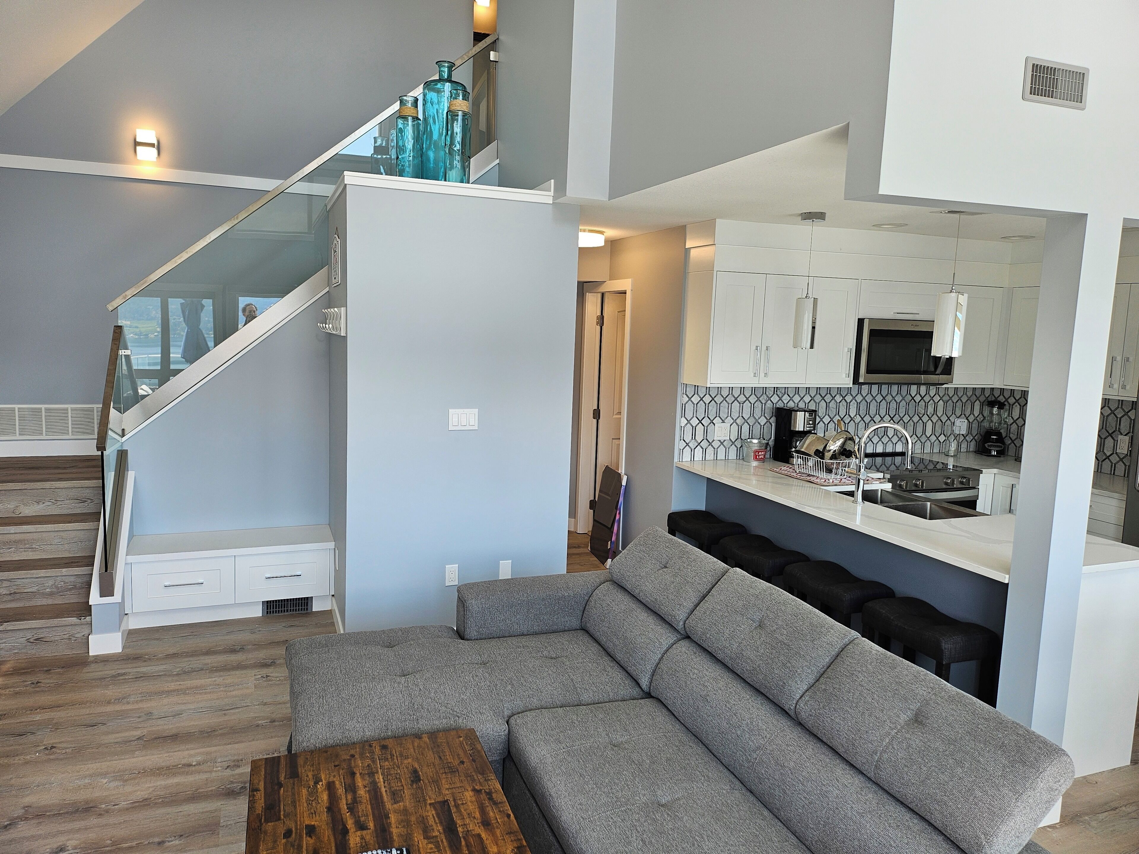 Televisio, takka, DVD-soitin