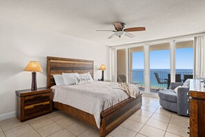 2 室のベッドルーム、WiFi (無料)、ベッドシーツ、車椅子でアクセスできる設備