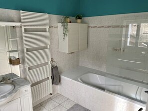 Hair dryer, towels, toilet paper