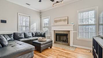 TV, fireplace, offices