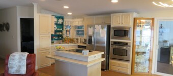 Waterfront property in private park for seniors