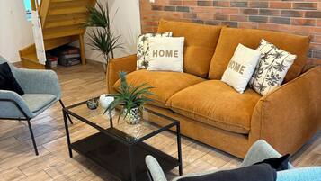 Télévision, table de tennis de table