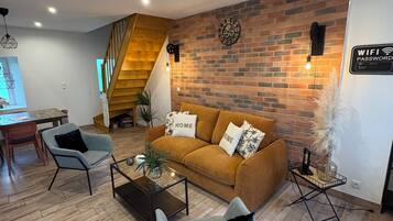 Fernseher, Tischtennisplatte