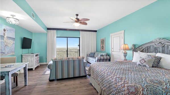 Tabla de planchar con plancha, wifi y ropa de cama 