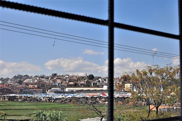Vue depuis lâhĂ©bergement