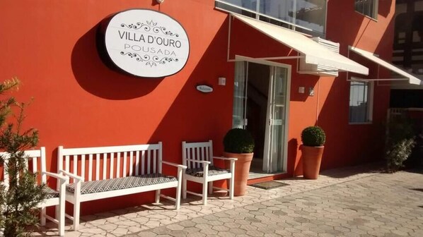 Fachada da propriedade