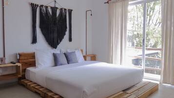 7 bedrooms, in-room safe, iron/ironing board, WiFi