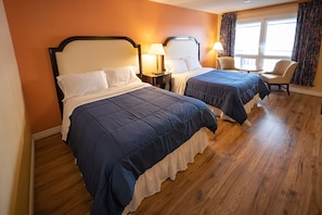 Chambre Deluxe double | Literie de qualité, décor unique, ameublement unique, bureau