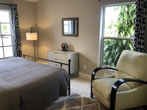 3 bedrooms, desk, iron/ironing board, WiFi