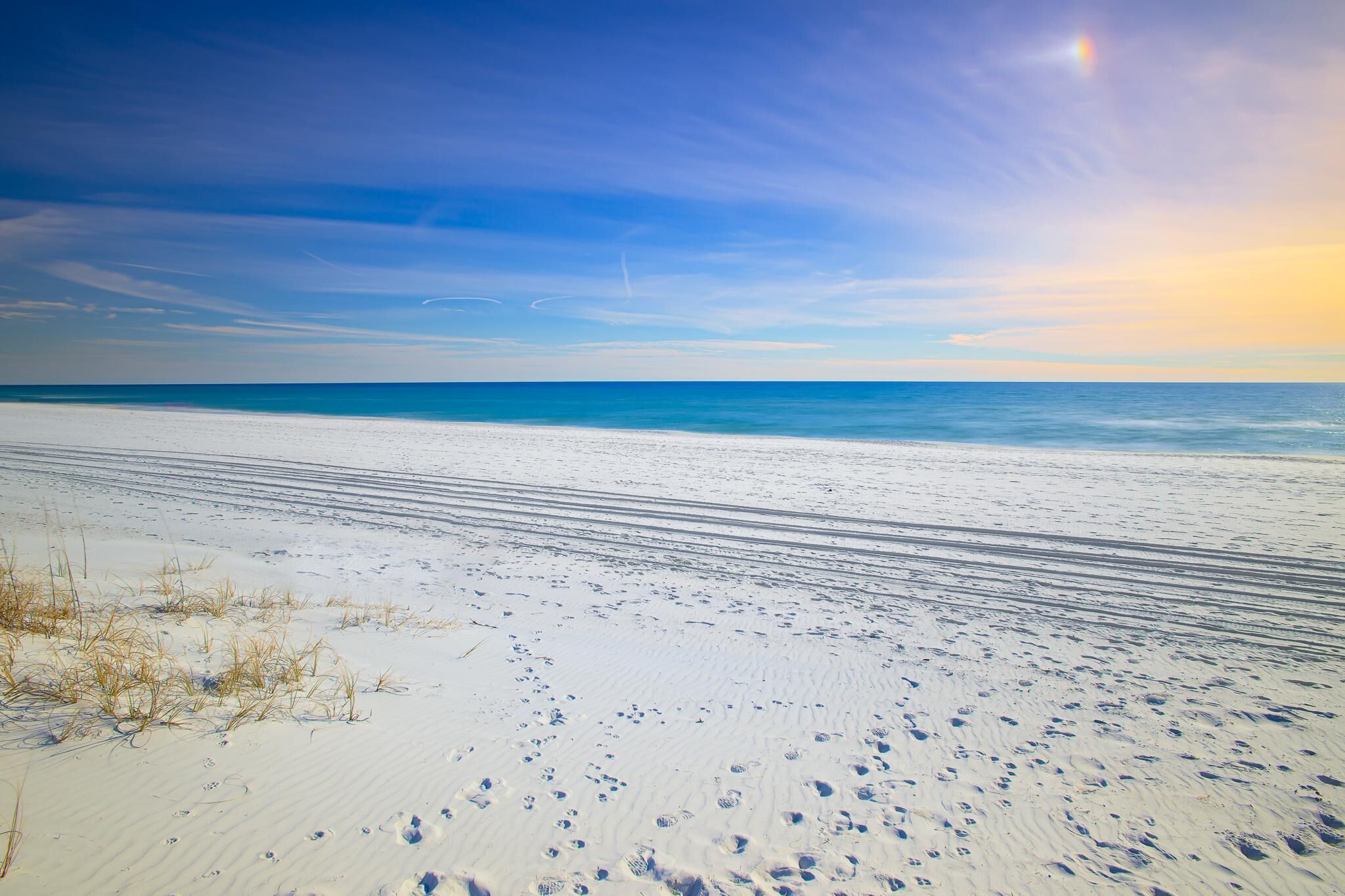 ~Direct PCB Beachfront Beautiful Townhome Quiet Area Sleeps 6~