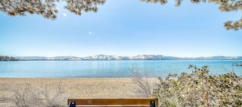 Perfect retreat perched near the slopes with two balconies & foosball, sleeps 4