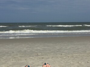 Beach nearby, sun-loungers, beach towels