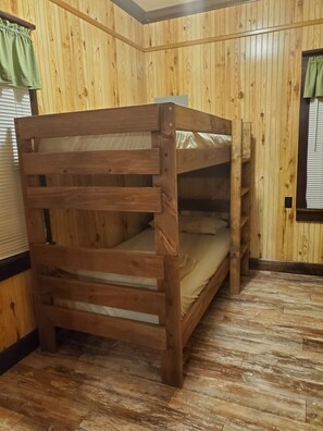 3 bedrooms, WiFi