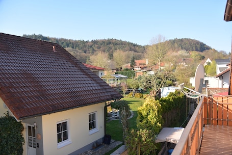 Property grounds. Charming 2-Bed Apartment in Kindsbach
