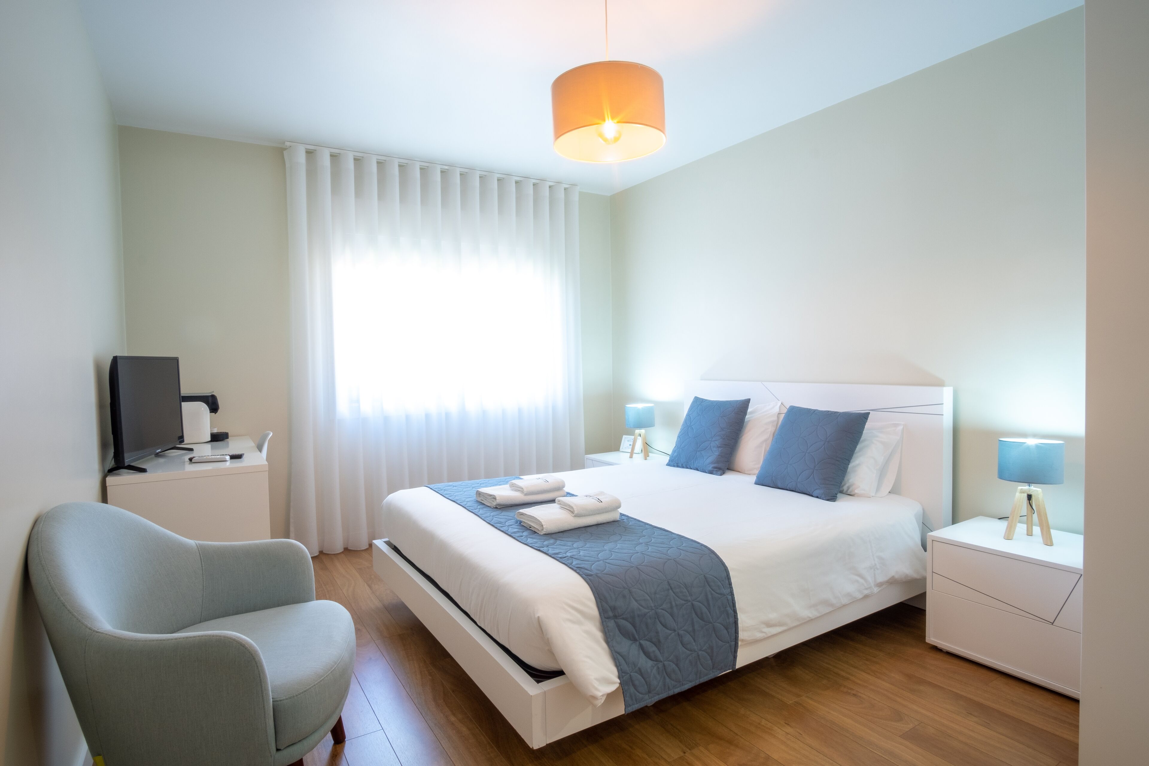 4 多间卧室、WiFi、床单