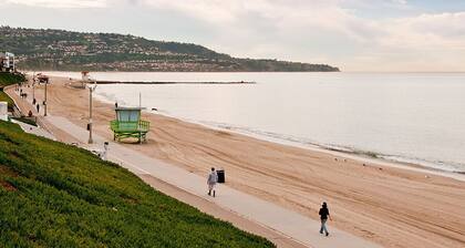 Beach House in the heart of South Bay!
