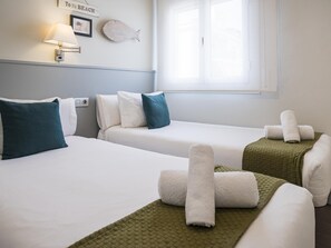 4 soveværelser, strygejern/strygebræt, internetforbindelse, sengetøj