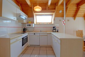 Køleskab, mikrobølgeovn, ovn, opvaskemaskine