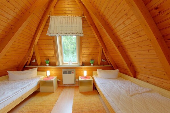 2 Schlafzimmer, Reisekinderbett, WLAN