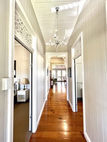 Childers charmer - with aircon, WIFI and modern luxuries