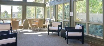 Walk to Ski Lifts with Perfect Location! 3 Bedroom Townhome plus Loft.