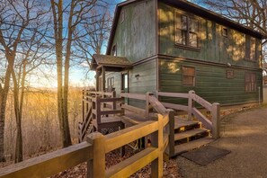 Exterior - A Blue Ridge Mason Jar | Blue Ridge, GA (Blue Ridge)