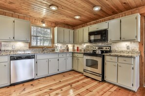 Refrigerador, horno, parrilla de estufa y lavavajillas 