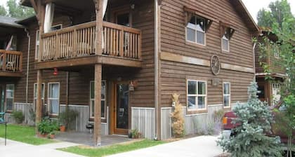 Rustic, modern, and cozy condo located in central Missoula on the Milwaukee Path bike trail.
