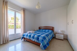 2 bedrooms, WiFi - Comfortable villa with private swimming pool (Marina di Ascea)