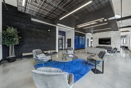 *LUXURY WALK IN THE PARK* 