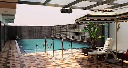 Hotel Chennai Le Palace