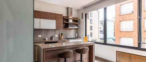 Fridge, microwave, oven, stovetop